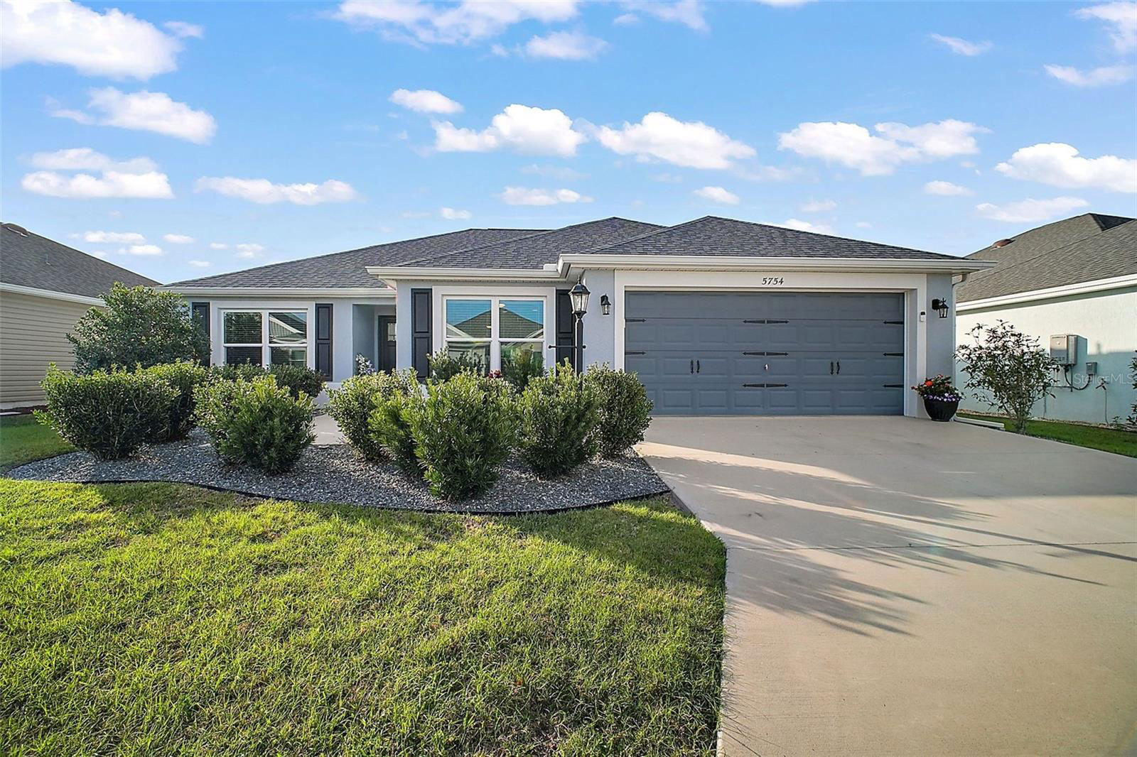 Abot Property photo