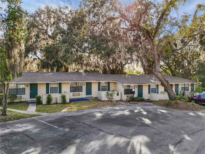 2490 SW 14TH DR #23
