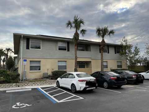 624 GOLDEN RAINTREE PL #624