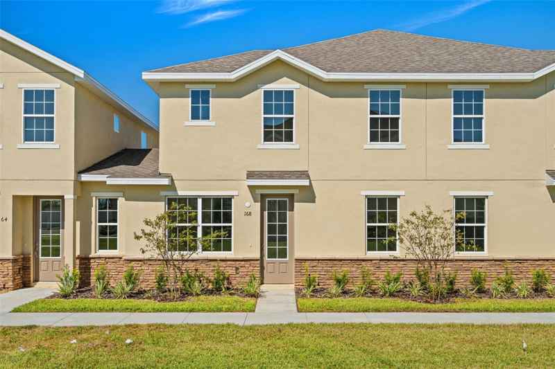 141 HOLLY VILLAGE DR