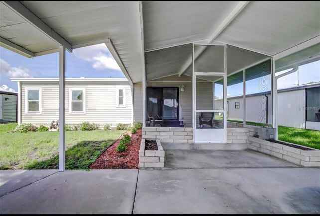 3145 HIDDEN LAKE DR