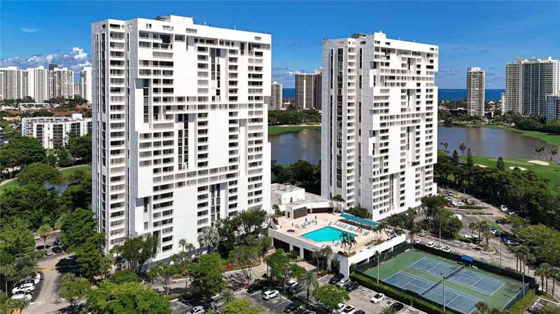 20225 NE 34TH CT #817