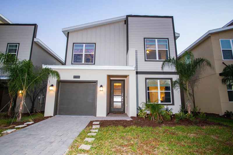 8988 CABOT CLIFFS DR