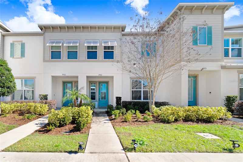 8968 AMELIA DOWNS TRL