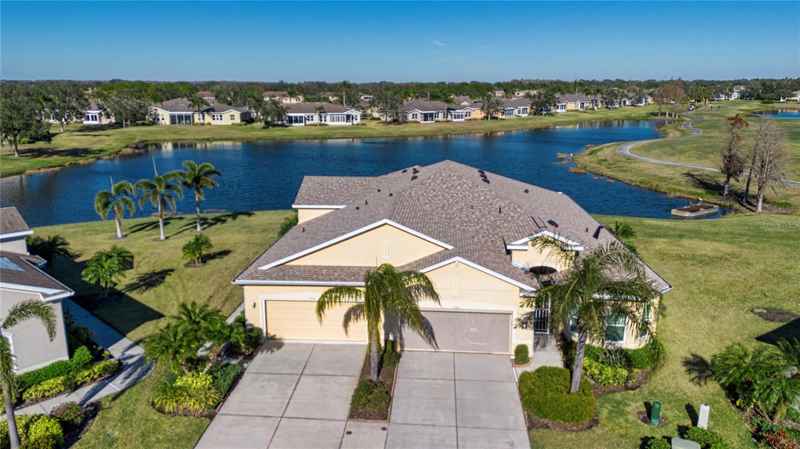 2501 SAPPHIRE GREENS LN