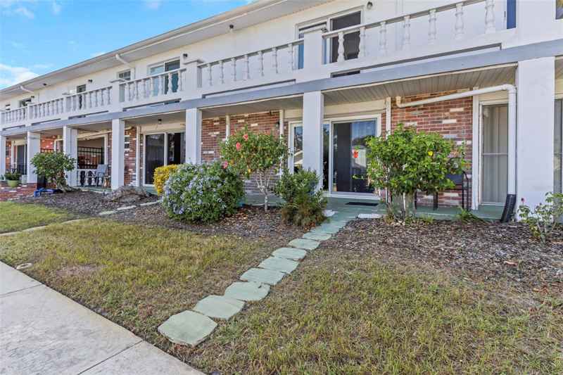 4742 AZALEA DR #106